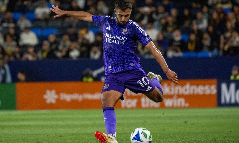 王楚钦身高揭秘及其对比乒队友.