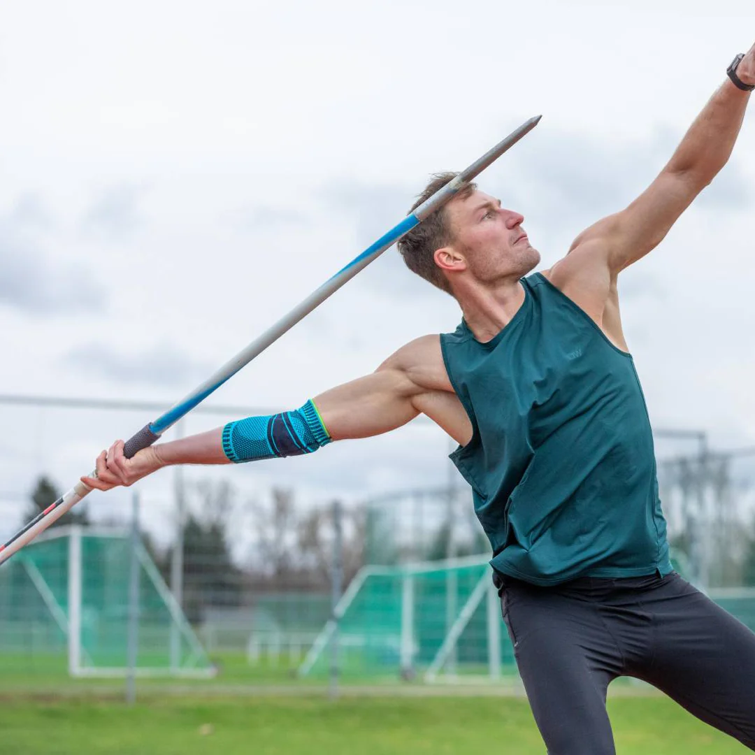 邮报：更衣室大多数球员支持滕哈赫，但普遍认为给他的时间不多了.