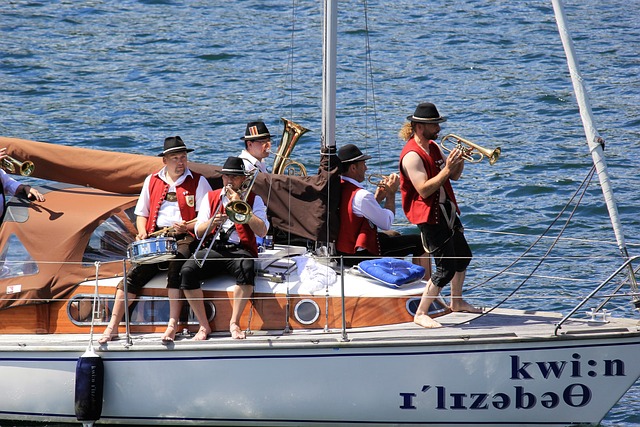 【原创】足球预测推荐：周日020法甲 马赛VS斯特拉斯.